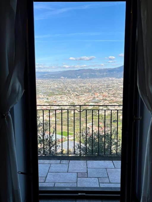 Vila Casale Di Lusso Panoramico Lettere Exteriér fotografie