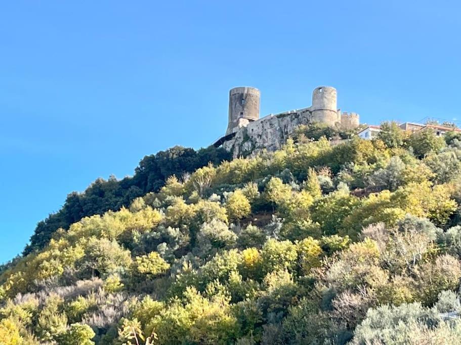 Vila Casale Di Lusso Panoramico Lettere Exteriér fotografie