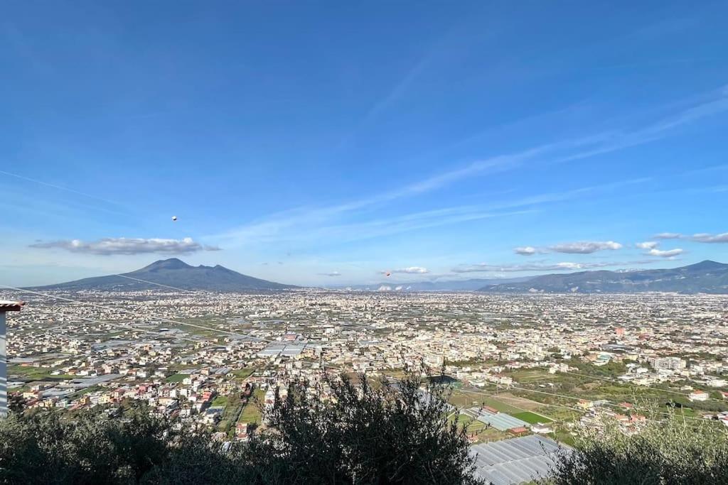 Vila Casale Di Lusso Panoramico Lettere Exteriér fotografie
