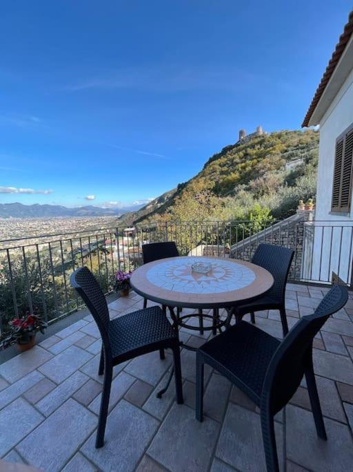 Vila Casale Di Lusso Panoramico Lettere Exteriér fotografie
